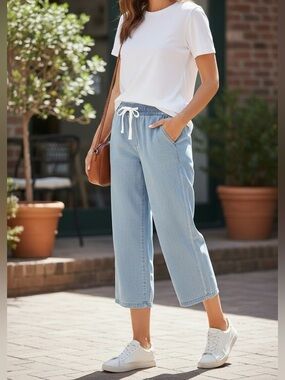 Kensie Drawstring Cropped Jeans Large NWT Light Blue Wash Pull-On Relaxed Fit